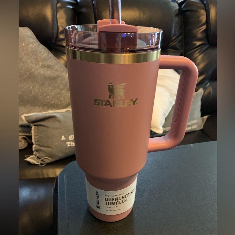 Stanley 40 oz Antique Pink